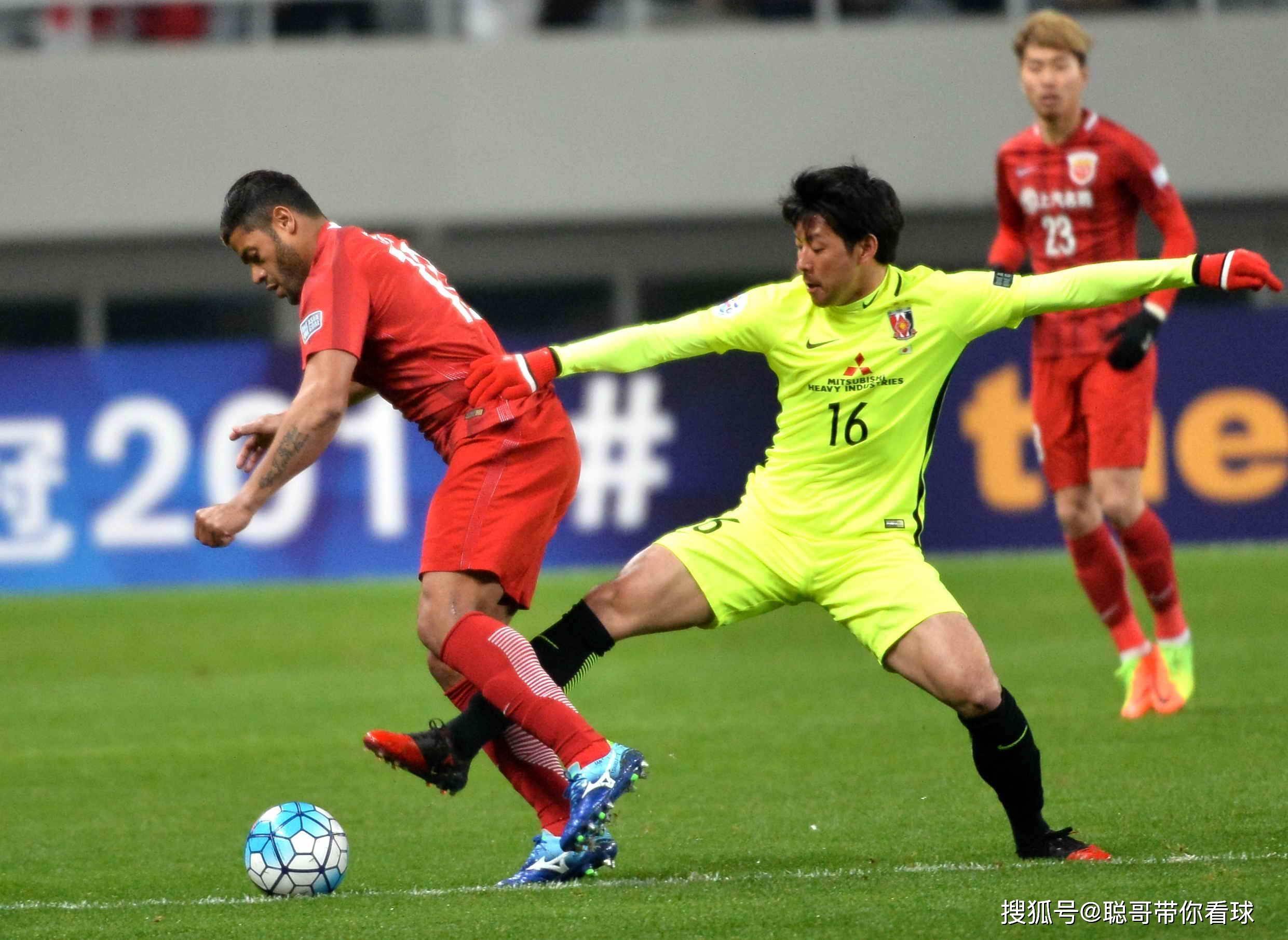 爱游戏网页版登录入口-包含攻防大战：广州恒大和柏太阳神的胶着比赛的词条