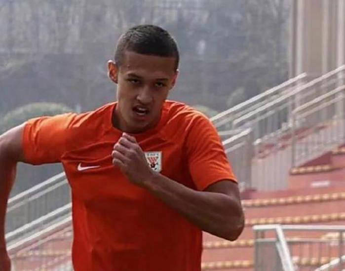 年轻球员崭露头角，成为球队新希望(年轻球员崭露头角,成为球队新希望的球员)