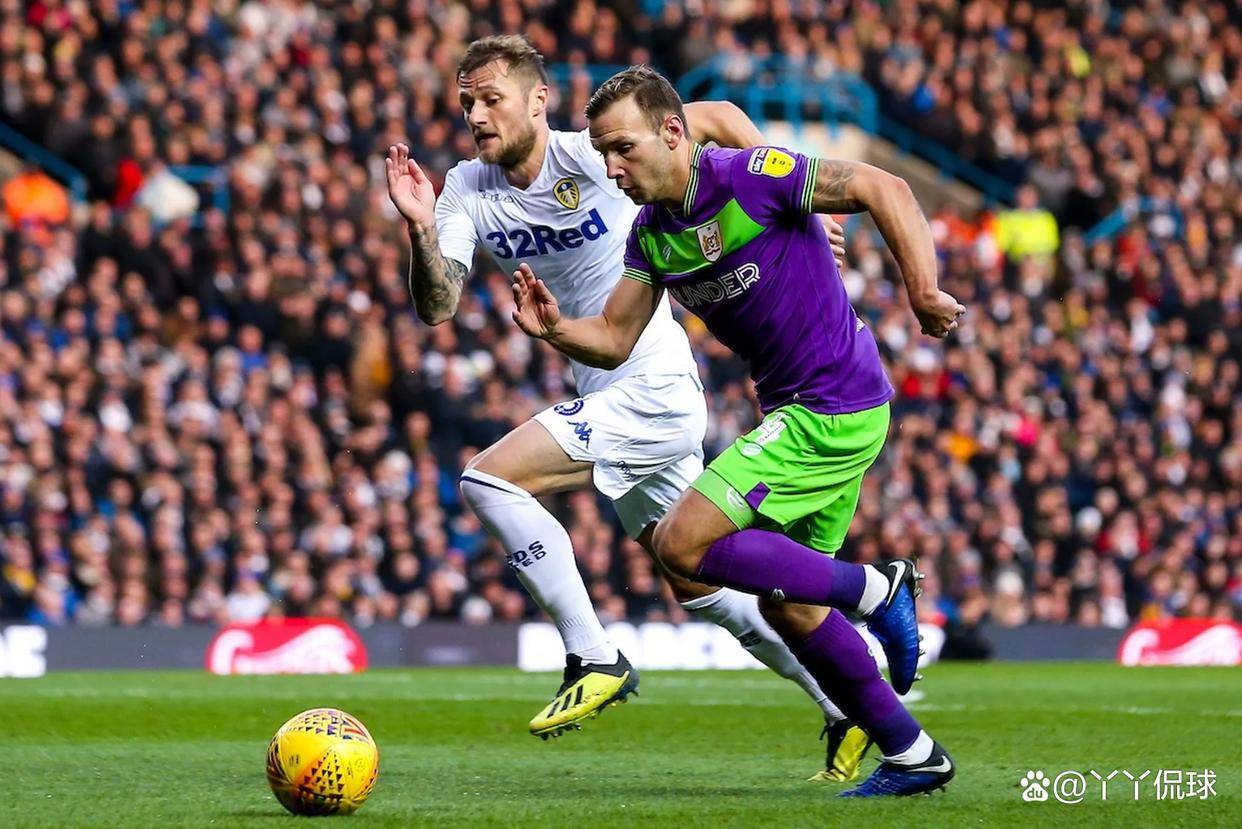 关于利兹联客场告负伯恩茅斯，遭遇连败的信息