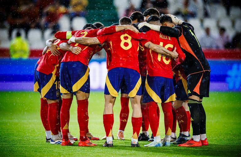 爱游戏官方入口-关于足球大赛激情上演，胜负难分悬念的信息