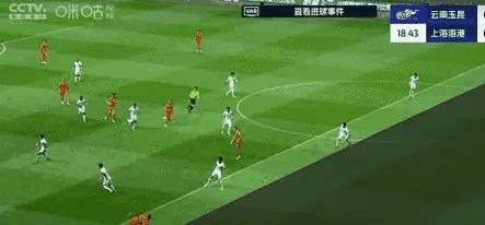 爱游戏网页版-包含足球比赛激烈程度远超预期，引发热议的词条