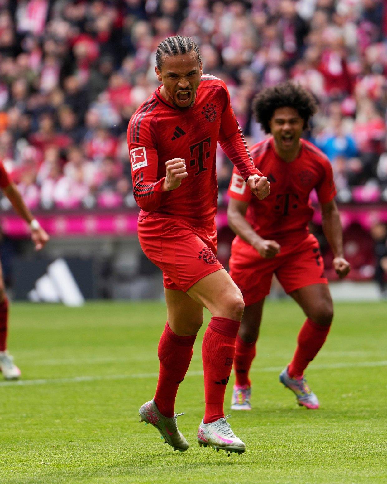 奥地利选手在射箭比赛中力挫对手,夺得冠军 奥地利选手在射箭比赛中力挫对手,夺得冠军