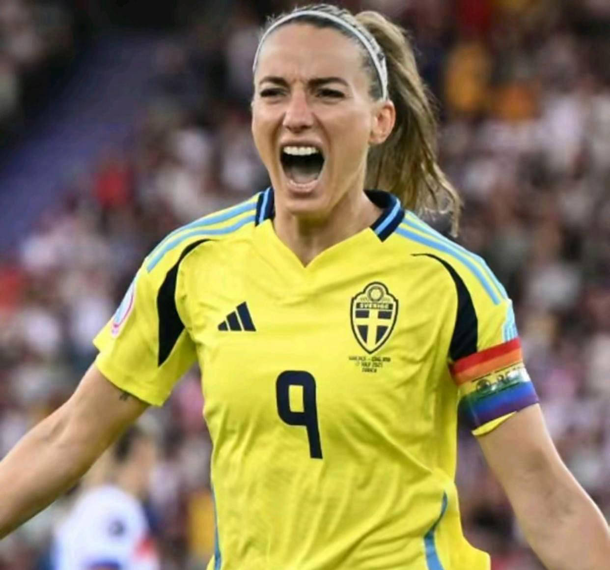 爱游戏体育平台-英格兰女足遭遇淘汰，无缘决赛