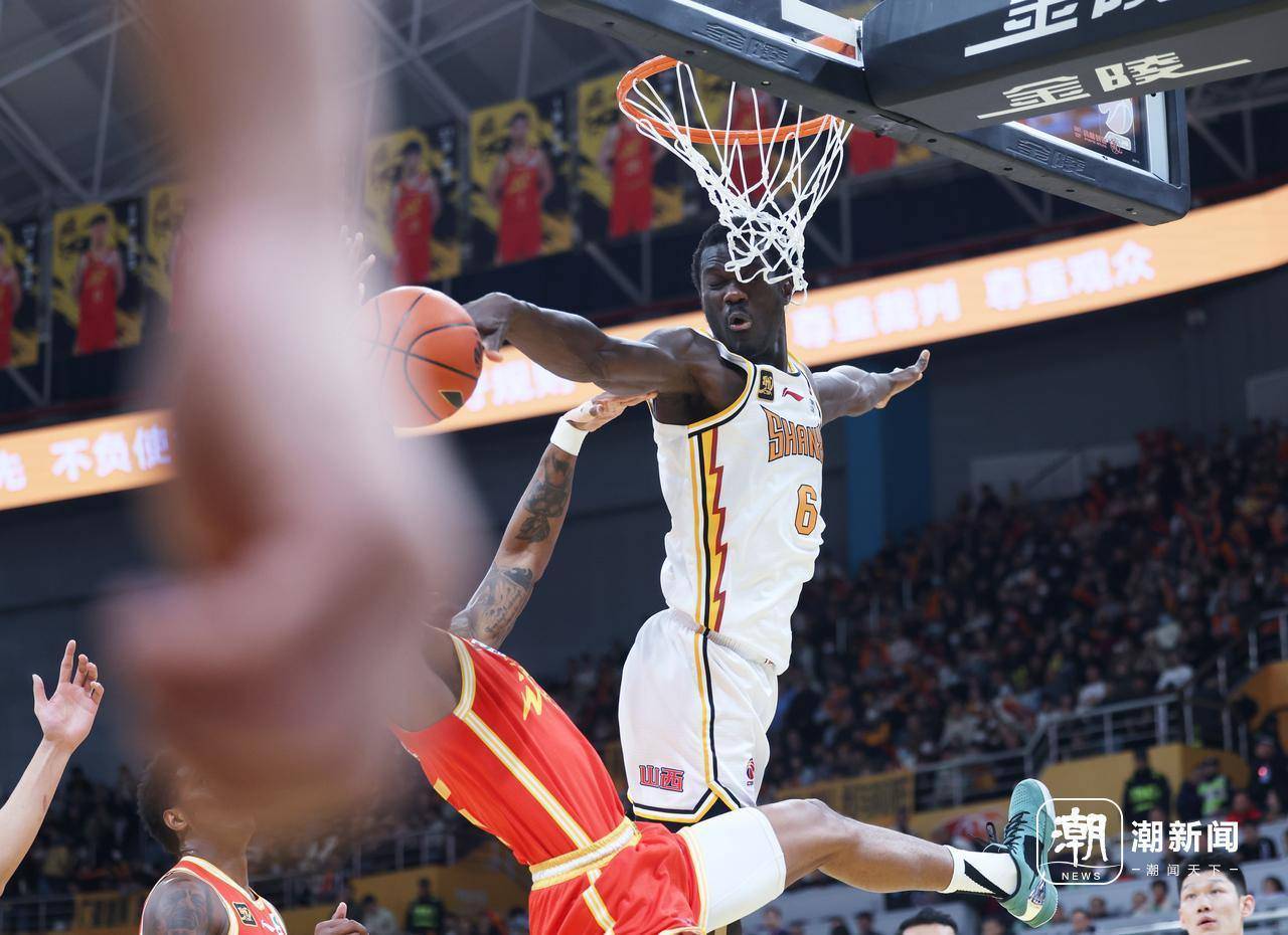 爱游戏亚洲官网-浙江男篮主场击败山东，豪取四连胜