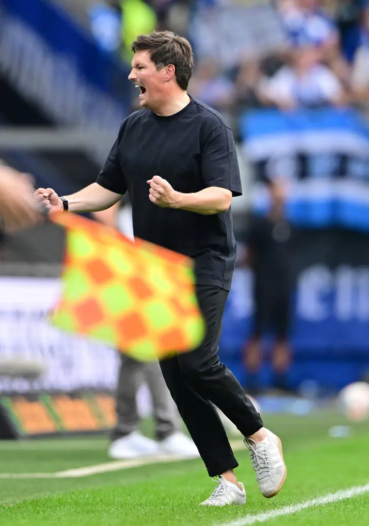 爱游戏官方入口-汉堡球队表现糟糕，保级形势岌岌可危