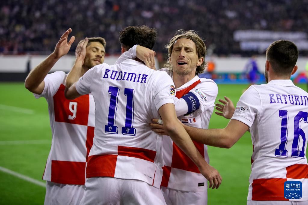 爱游戏体育链接-法国队在欧国联比赛中取得激动人心胜利