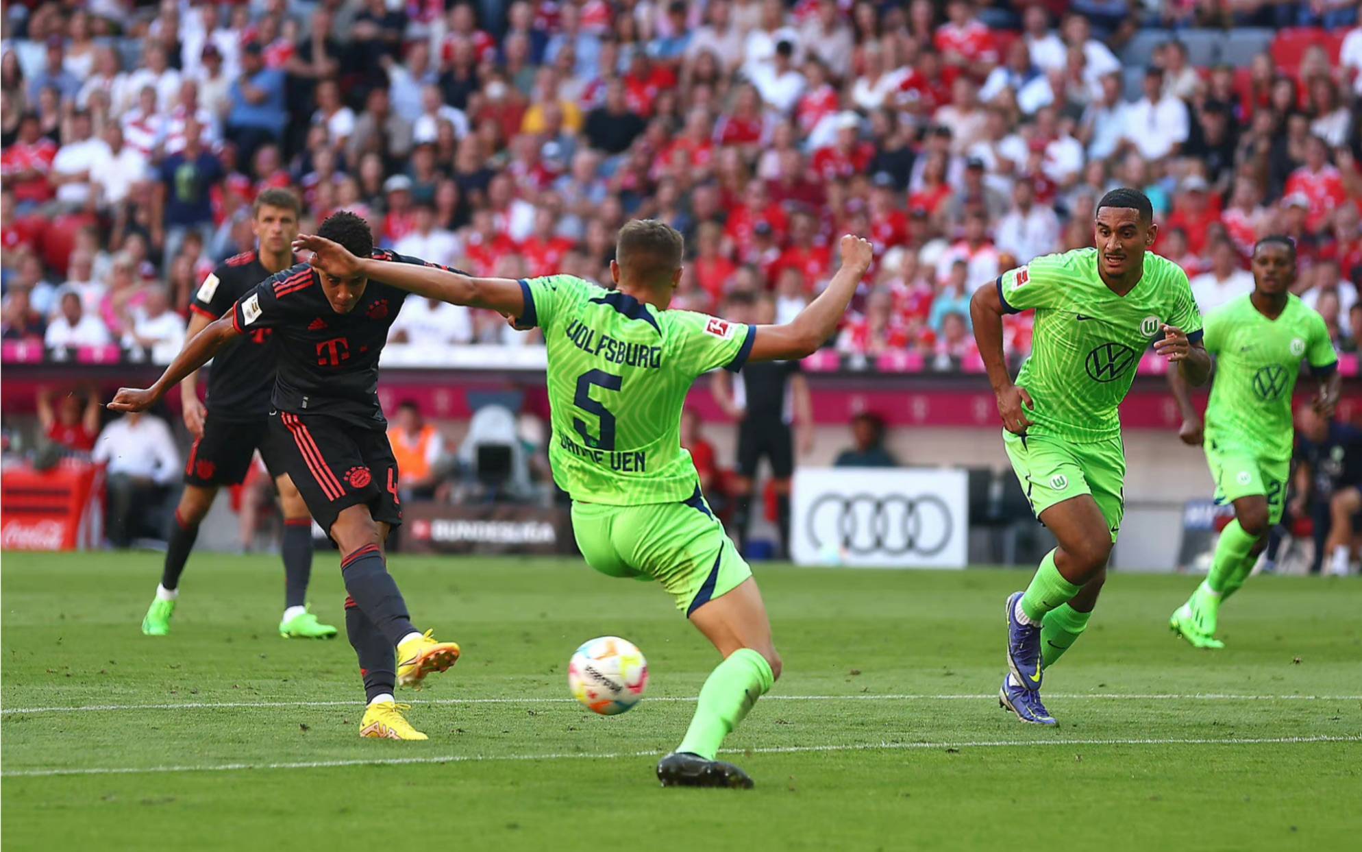 爱游戏登录-拜仁慕尼黑边锋神勇突破，助国家队领先进军决赛