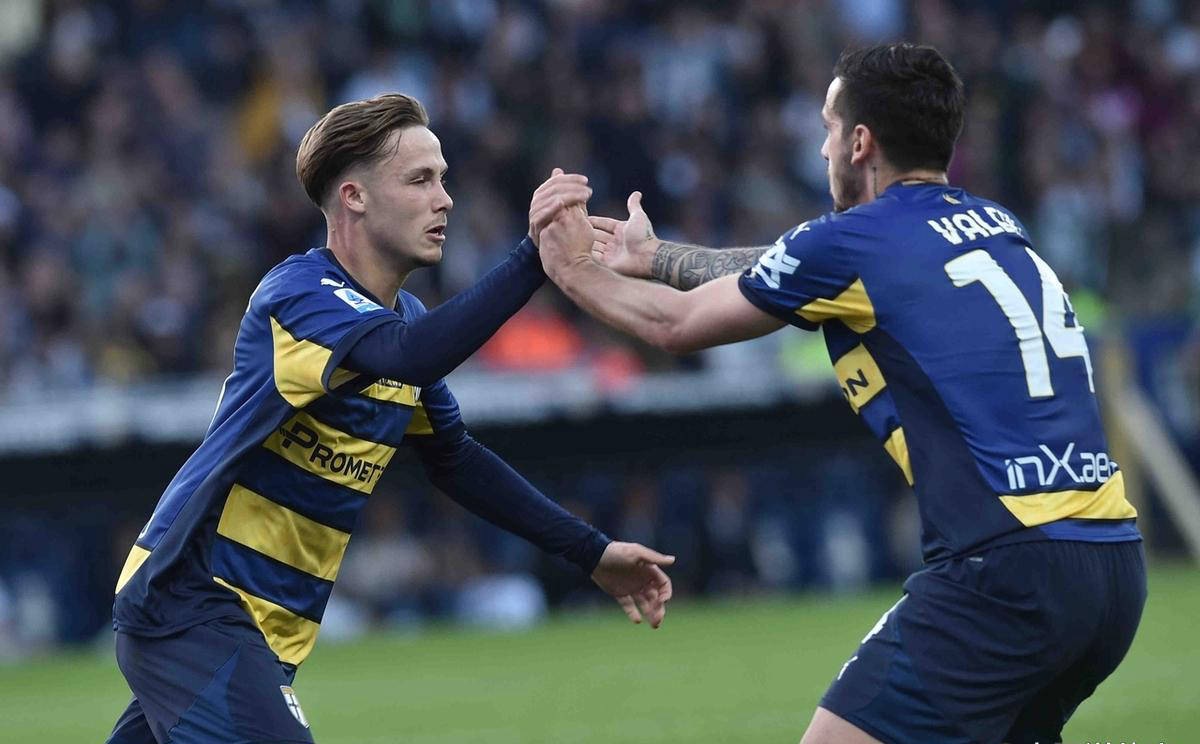 爱游戏体育直播-美因茨赢得关键胜利，追赶意甲联赛前列的简单介绍